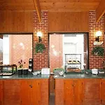 Quality Inn & Suites Mansfield 